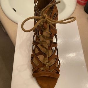 New Size 10 Brown Suede Heels